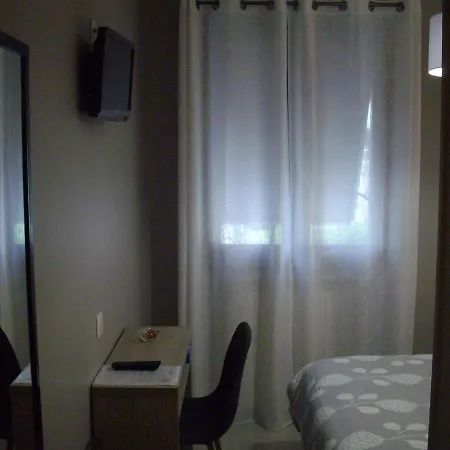 Отель Restaurant Anglade